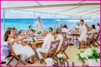 El mejor barco privado para Bodas y Fiestas en Punta Cana. Tours Caribe.