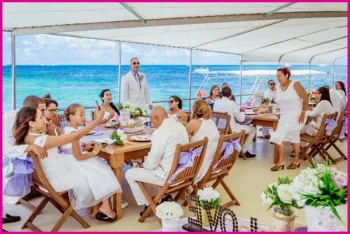 El mejor barco privado para Bodas y Fiestas en Punta Cana. Tours Caribe.